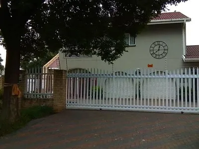 4 Bedroom House For Sale in Vanderbijlpark SE 2, Vanderbijlpark SE - Oh9t.webp