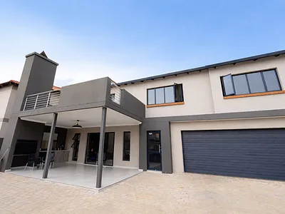 4 Bedroom House For Sale in Pretoria - OAzg.webp
