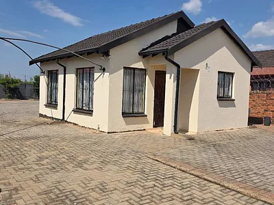 2 Bedroom House For Sale in Soshanguve XX, Soshanguve - 44P3.webp