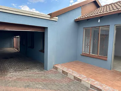 3 Bedroom House For Sale in Danville, Pretoria - 2EDS.webp