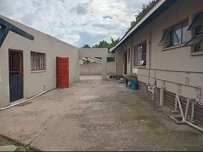 3 Bedroom House For Sale in Johannesburg - img