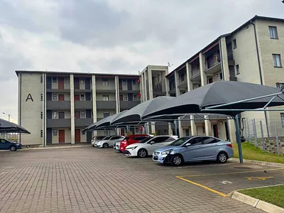 2 Bedroom Apartment For Sale in Roodepoort - itCK.webp