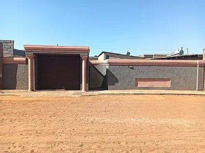 1 Bedroom House For Sale in Krugersdorp - RnUH.webp