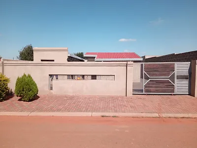 1 Bedroom Apartment To Rent in Soweto - QnLz.webp