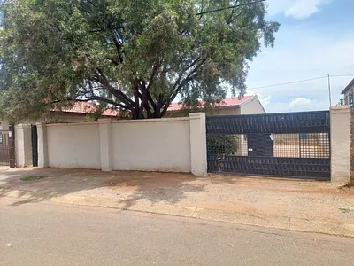 3 Bedroom House To Rent in Soweto - X4va.webp