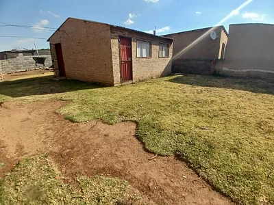 2 Bedroom House For Sale in Evaton - saz1.webp