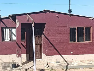 2 Bedroom House For Sale in Krugersdorp - rwMK.webp