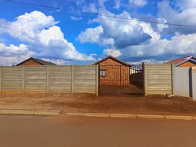 2 Bedroom House To Rent in Soweto - chCa.webp