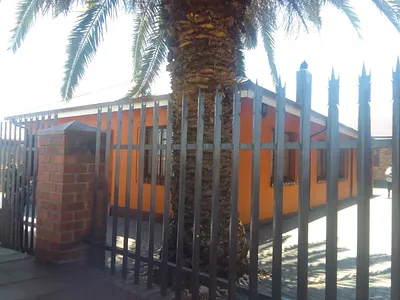 2 Bedroom House To Rent in Soweto - EzOa.webp