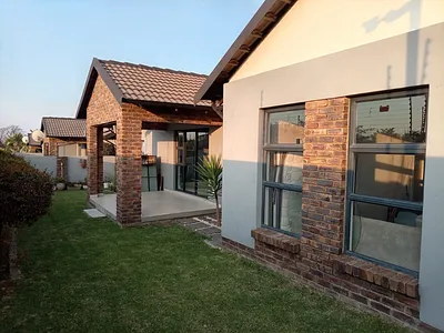 3 Bedroom Townhouse For Sale in Krugersdorp - Buzz.webp