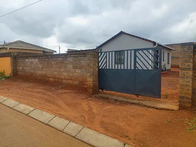2 Bedroom House To Rent in Soweto - oYIs.webp