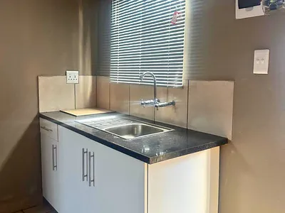 Room To Rent in Soweto - 397n.webp