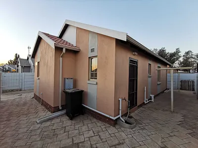3 Bedroom House For Sale in Alberton - img