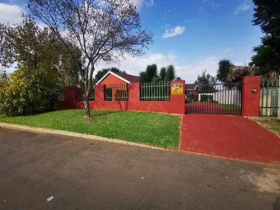 1 Bedroom Apartment To Rent in Alberton - img