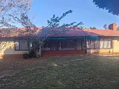 3 Bedroom House For Sale in Kempton Park - img