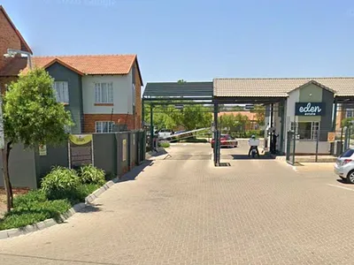 2 Bedroom Apartment For Sale in Pretoria - ruaT.webp