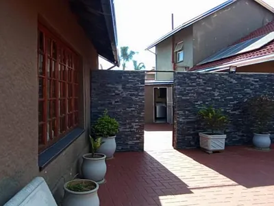 4 Bedroom House For Sale in Bedfordview - bSGu.webp