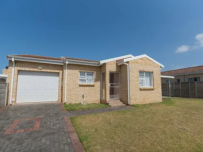 2 Bedroom Townhouse For Sale in Port Elizabeth - img