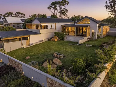 3 Bedroom House For Sale in Thornhill - img