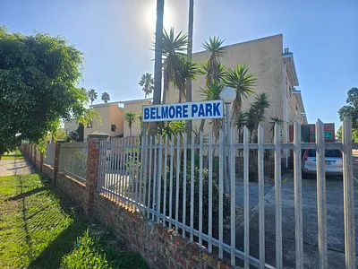 3 Bedroom Townhouse For Sale in Port Elizabeth - Rb0q.webp