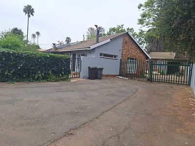 3 Bedroom House To Rent in Roodepoort - 9Ssa.webp