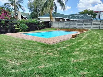 2 Bedroom Apartment To Rent in Randburg - DOzk.webp