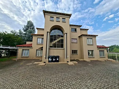 1 Bedroom Apartment To Rent in Roodepoort - img