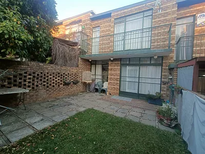 2 Bedroom Townhouse For Sale in Centurion - img