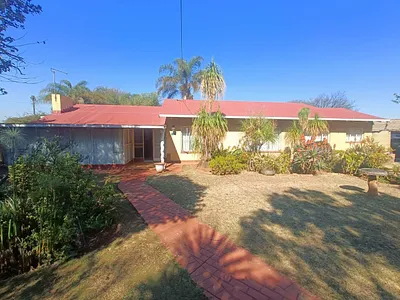 4 Bedroom House For Sale in Centurion - img