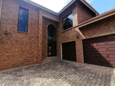 5 Bedroom House For Sale in Centurion - orCa.webp
