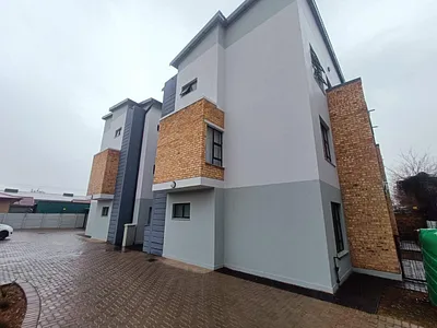 1 Bedroom Apartment For Sale in Centurion - AXjS.webp