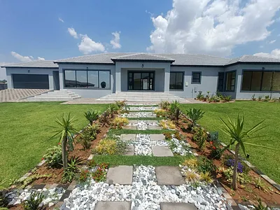 4 Bedroom House For Sale in Centurion - 018x.webp