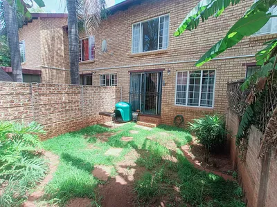 2 Bedroom Townhouse For Sale in Centurion - c09Q.webp