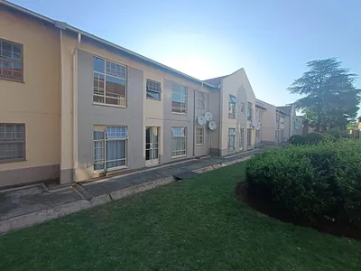 2 Bedroom Apartment For Sale in Centurion - kFLk.webp
