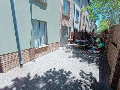 2 Bedroom Apartment For Sale in Centurion - QXfb.webp