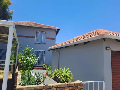 2 Bedroom Townhouse To Rent in Pretoria - img