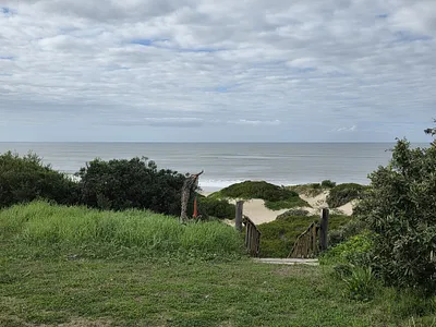 4 Bedroom House For Sale in Jeffreys Bay - img