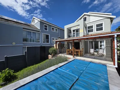 2 Bedroom House For Sale in Jeffreys Bay - 5xJ9.webp