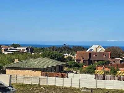 3 Bedroom Townhouse For Sale in Jeffreys Bay - CP1f.webp
