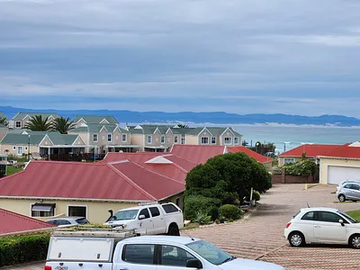 2 Bedroom Apartment For Sale in Jeffreys Bay - IkxL.webp