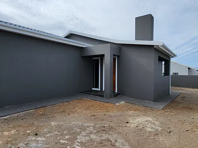 3 Bedroom House For Sale in Jeffreys Bay - V9uP.webp