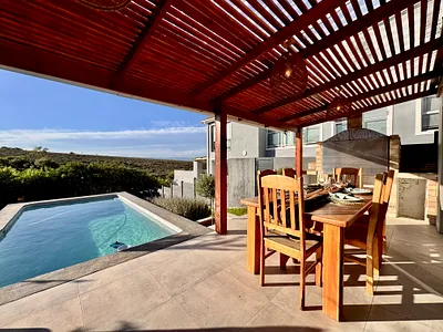 3 Bedroom House For Sale in Jeffreys Bay - JqMq.webp