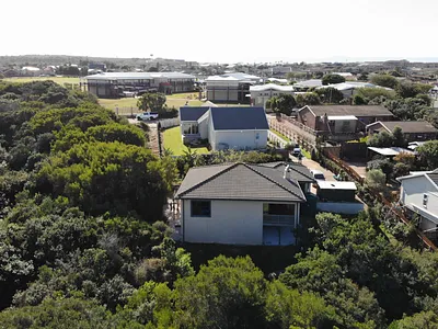 2 Bedroom House For Sale in Jeffreys Bay - B8Kr.webp