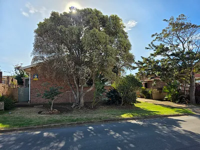 3 Bedroom House For Sale in Jeffreys Bay - ACQu.webp