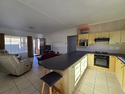 3 Bedroom Townhouse For Sale in Jeffreys Bay - Oc5O.webp