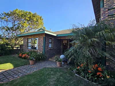 3 Bedroom House For Sale in Jeffreys Bay - C66w.webp
