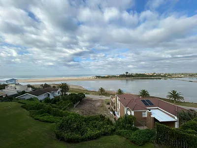 3 Bedroom Apartment For Sale in Jeffreys Bay - Wk0o.webp
