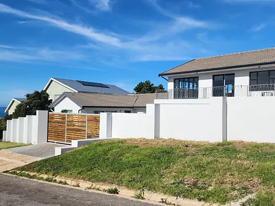 9 Bedroom House For Sale in Jeffreys Bay - img