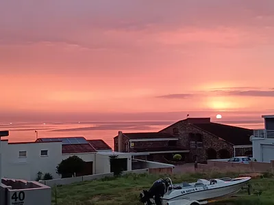 3 Bedroom House For Sale in Jeffreys Bay - y0r5.webp