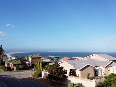 3 Bedroom House For Sale in Jeffreys Bay - img
